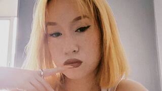 ElsyKellow live show model thumbnail