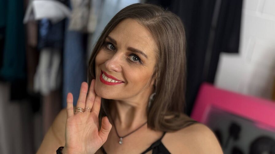 EmiliaBedy online cam show profile image
