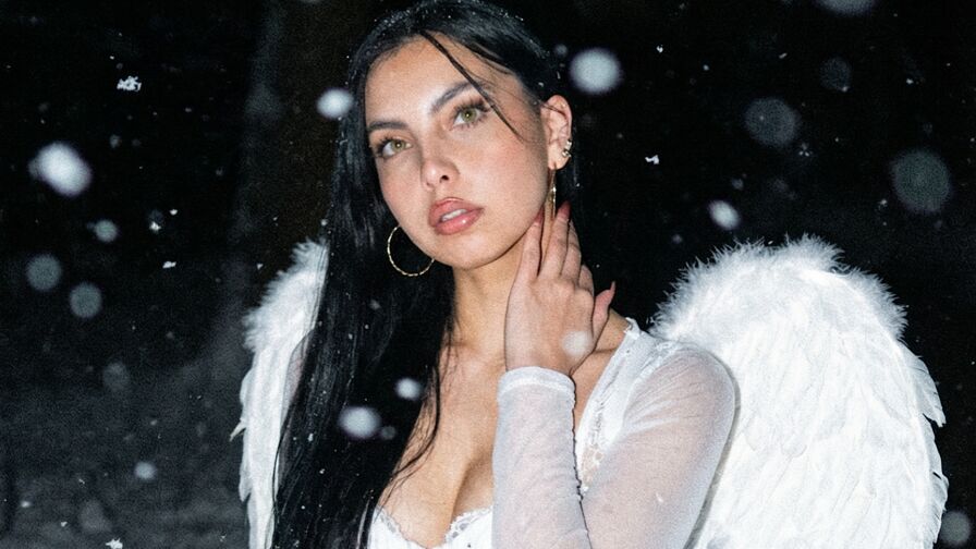 EmilianaEscobar live cam chat profile image