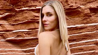 EmmaFae private model chat thumbnail
