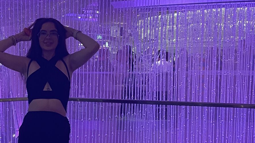 EmmaRosecc adult live cam profile image