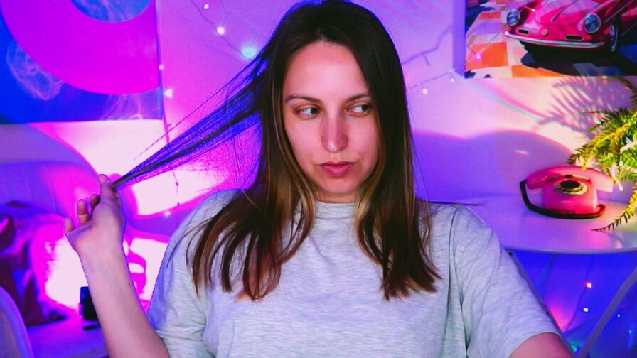 ErinWise premium cam room profile image