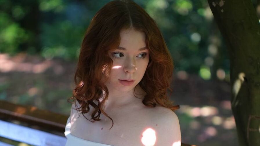 EvaVelia cam room profile profile image