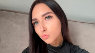 Francesco Daily nude webcam girl online