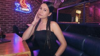GabrielleEvy private chat room thumbnail