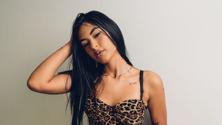 Gigi Monru BDSM private chat room