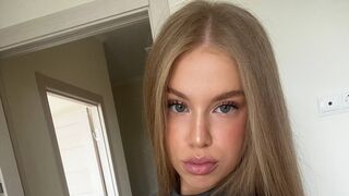 GinetteHartzheim cam chat room thumbnail