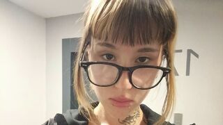 Hallie Ablin mouth sounds ASMR scene
