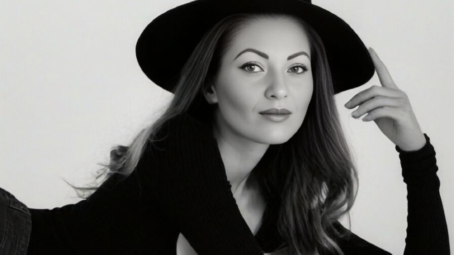 HeatherGreen adult live cam profile image