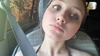 HelgaHumenik live model chat thumbnail