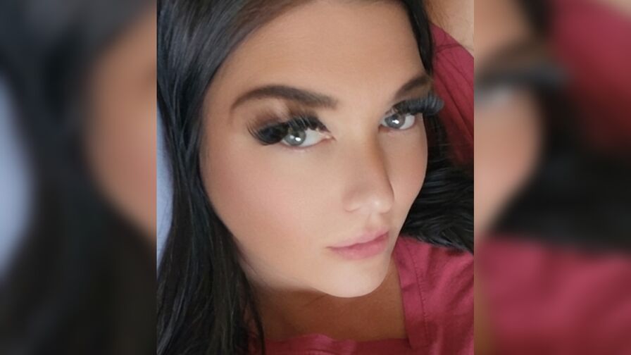 HollyComming live cam model profile image
