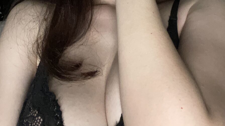 HoneyWhisper cam model profile profile image