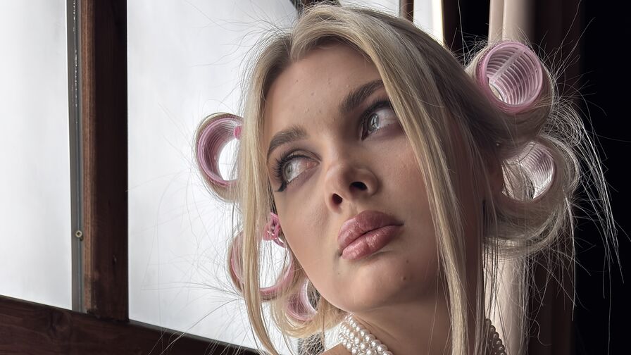 HyileyClark private cam show profile image
