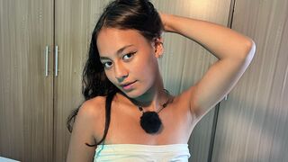 IsabellaSantanna webcam model chat thumbnail