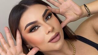 IvannaFerrini adult model chat thumbnail
