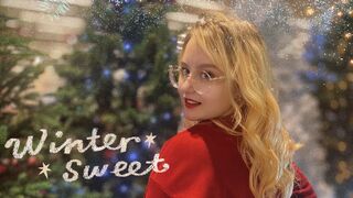 Jacy Winslat pink hair webcam girl