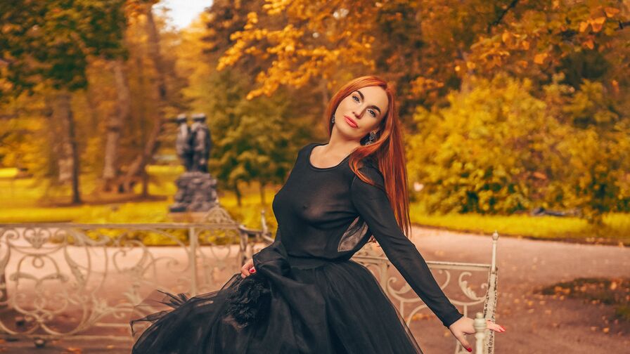 JessicaLlo adult model chat profile image