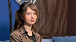 Joan Grimes live white cam