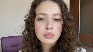 JoanShutter cam model profile thumbnail