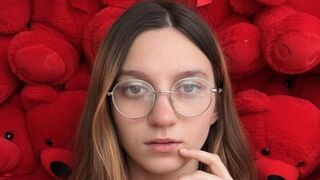 JoeannWene premium model show thumbnail