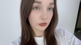 Julie Shuliack live natural cam