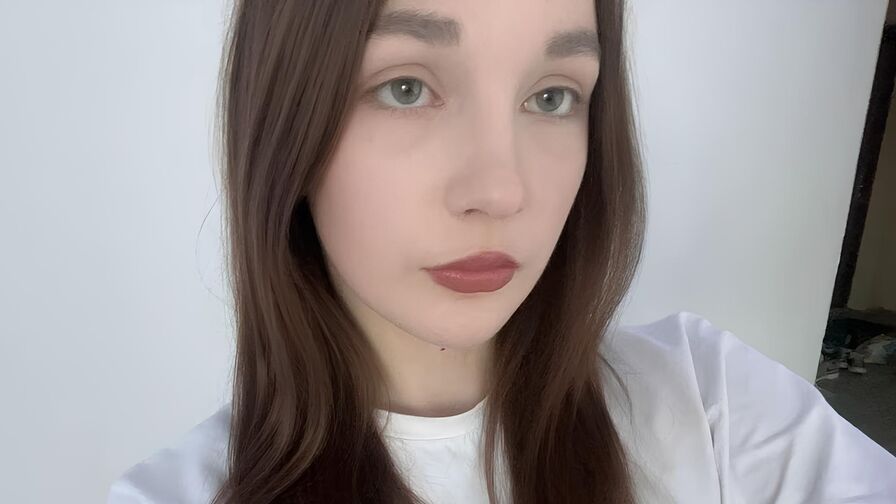 JulieShuliack live model chat profile image