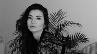 Juliyana Pole nylon legs cam room