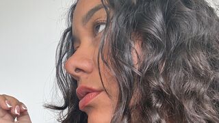 KarinaGrant live cam model thumbnail