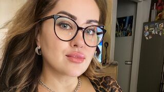 KassandraShine live show model thumbnail