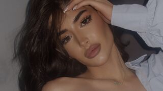 KayonaEvans cam show profile thumbnail