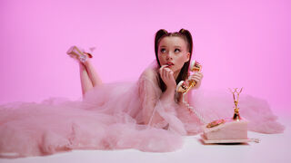 Keira Ace stiletto webcam model