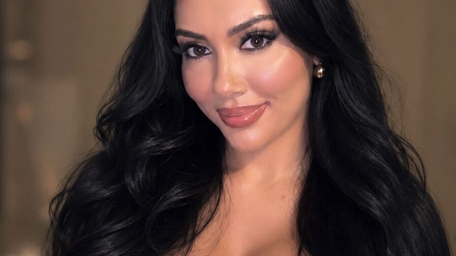 KellyZouj premium live cam profile image