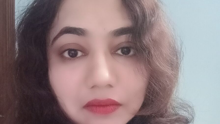 KiaraNyx live show model profile image