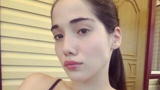 KimiSpark cam model profile thumbnail