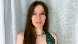 LanaGlaze online cam room thumbnail