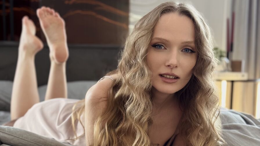 LanaLunar premium live cam profile image
