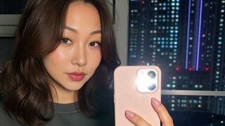 LeahReel webcam room profile thumbnail