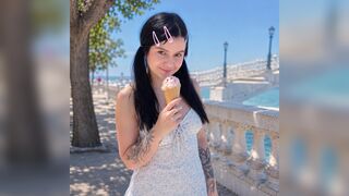 LilAmelie live model chat thumbnail