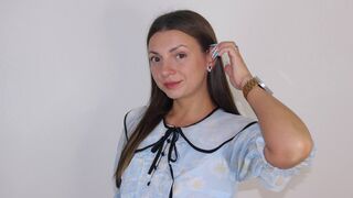 LindaJames online webcam chat thumbnail