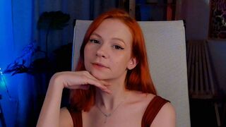 Lisa Aris redhead cam room online