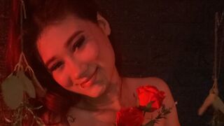 live cam model redhead cam girl