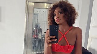 LuluWilde online webcam chat thumbnail