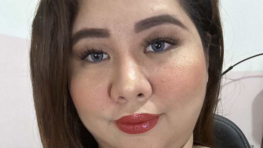 LunaAshly adult live cam profile image
