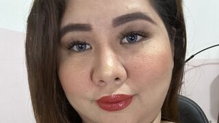 Luna Ashly seductive dark eyes tease