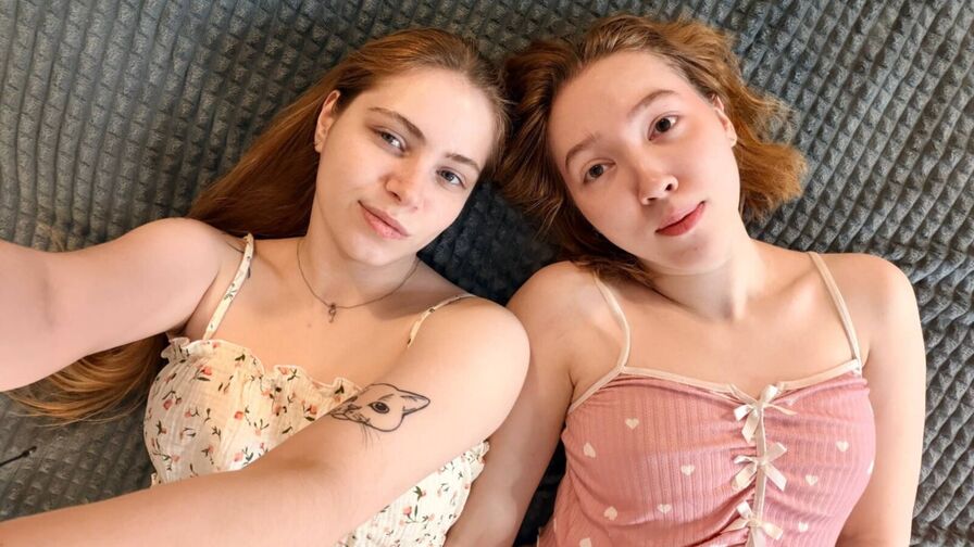 MaiaAndNida adult cam show profile image