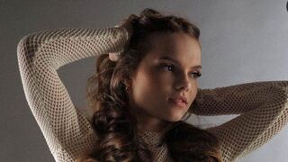 Malkova Natasha bedroom eyes webcam