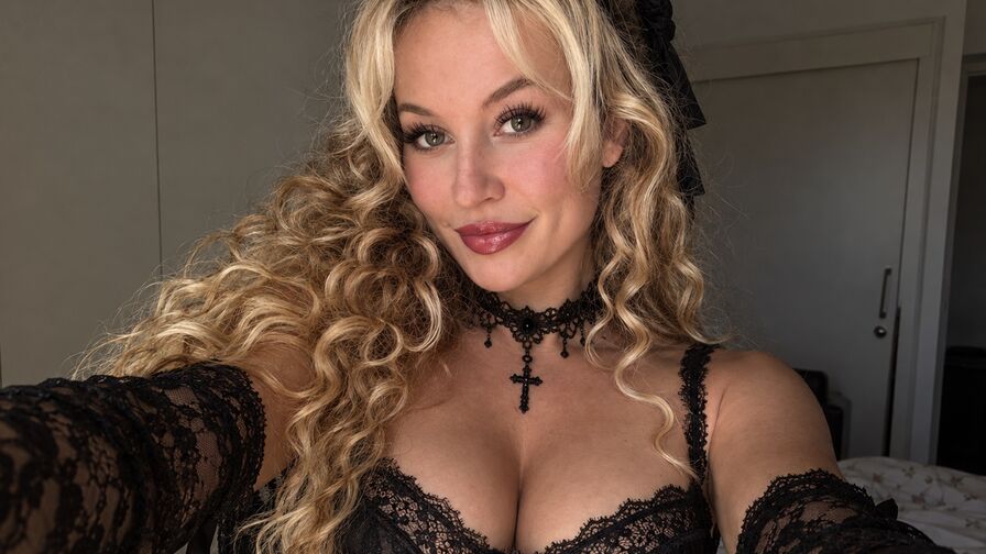 MargaretheBerger adult model chat profile image