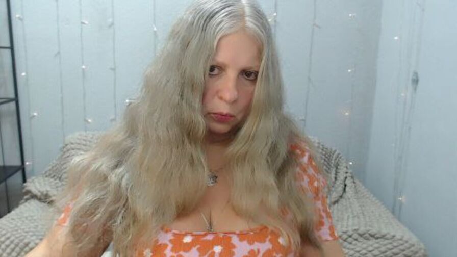 MariaAnziana online model chat profile image