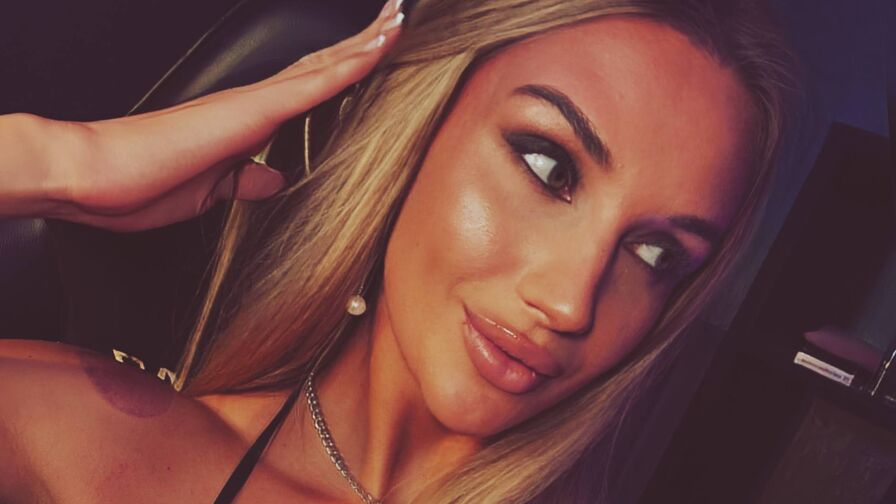 MeganHamillton live webcam model profile image