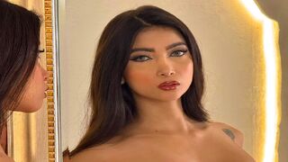 MeganWilliamms live show model thumbnail